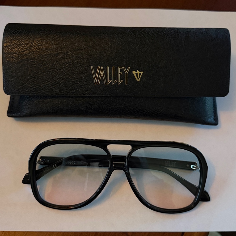 Valley eyewear Bang glasses